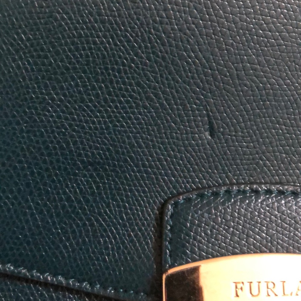 Furla Metropolis View 4